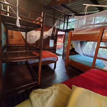 Hotel Casa Perico Rio Dulce Town Esterno foto