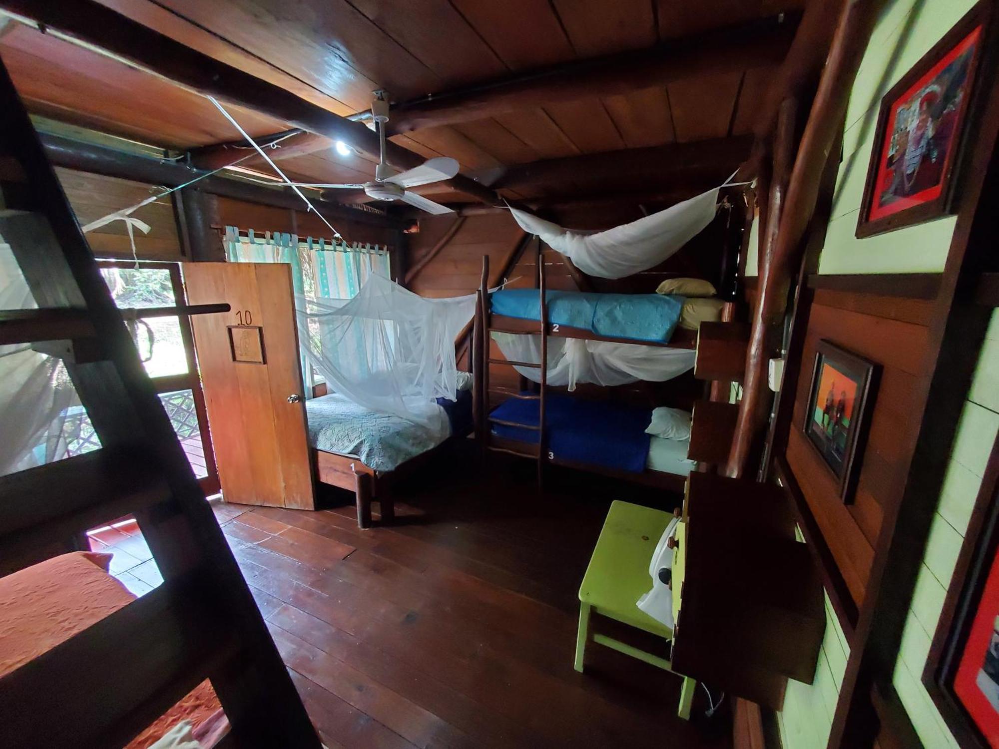 Hotel Casa Perico Rio Dulce Town Esterno foto