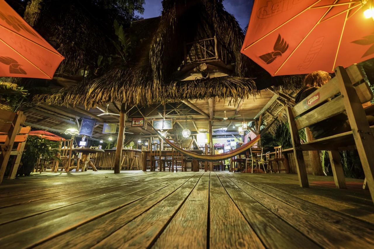 Hotel Casa Perico Rio Dulce Town Esterno foto