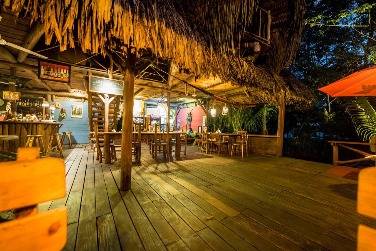 Hotel Casa Perico Rio Dulce Town Esterno foto